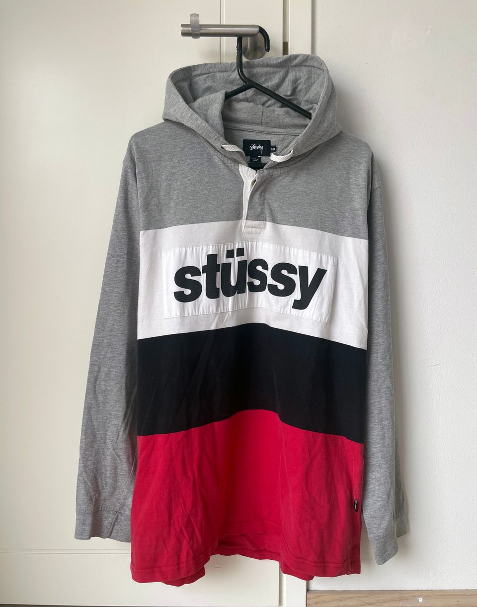 Stussy huppari