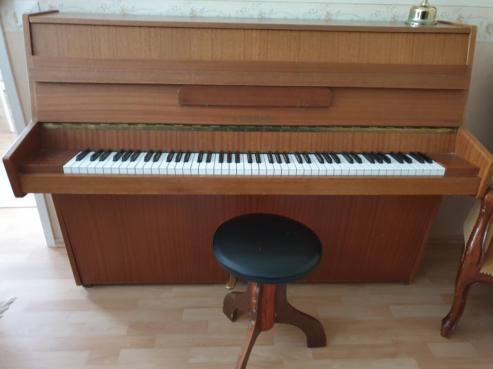 Waldheim piano