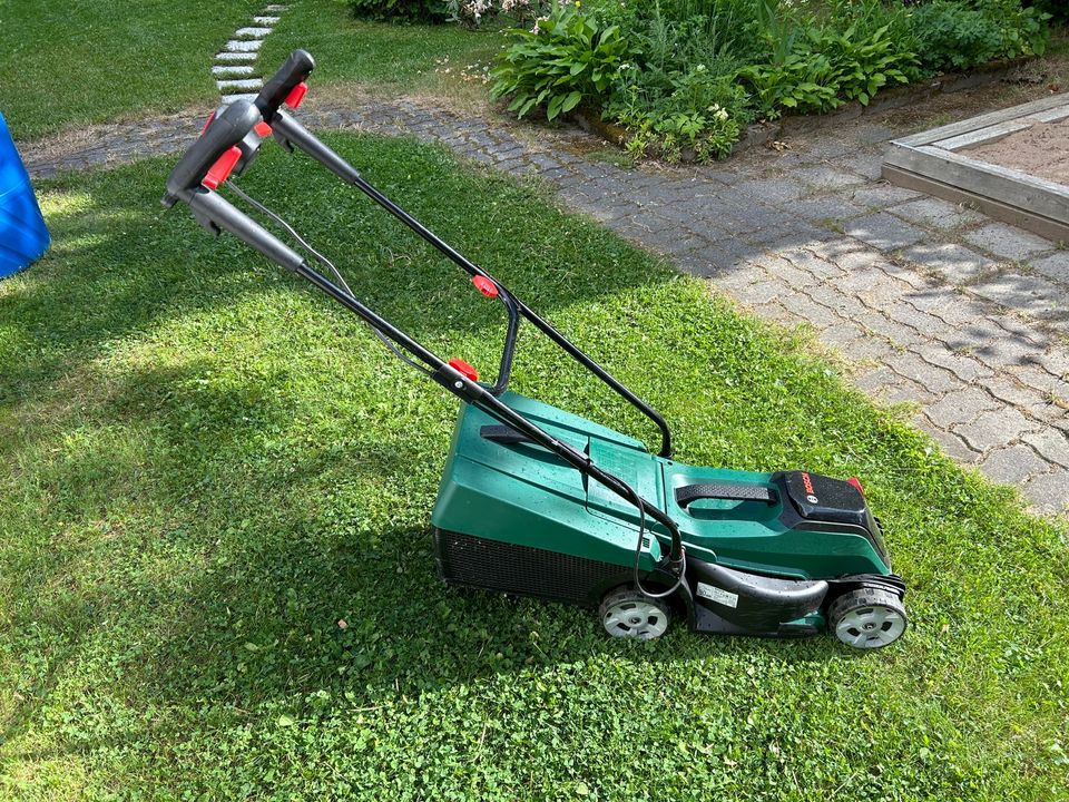 Bosch CityMower 18V-32-300 akkuruohonleikkuri