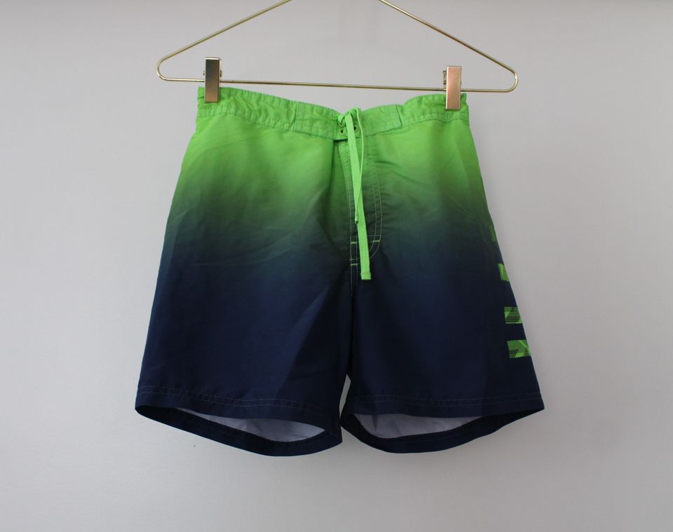 H&M Athletic rantashortsit 146/152