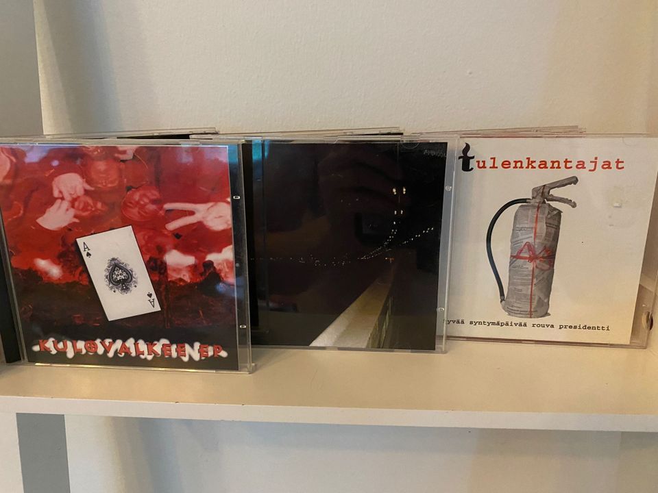 Myydään legendaarisia SuomiRäp cd-levyjä