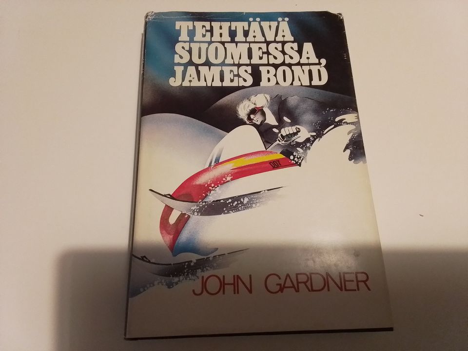 John Gardner, tehtävä Suomessa James Bond, Gummerus 1983