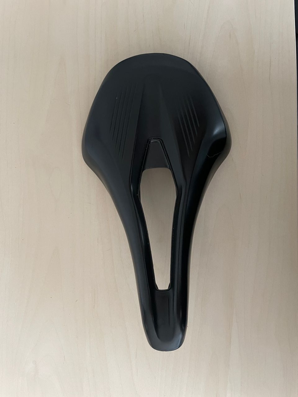 Fizik Argo Vento R1 Carbon saddle