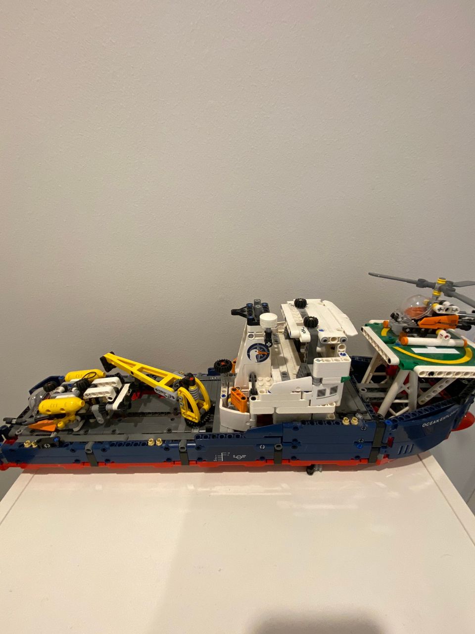 LEGO Technic Valtameriristeilijä 42064
