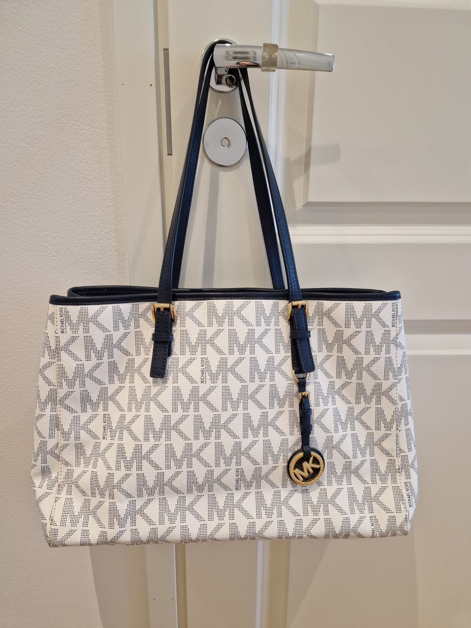 Michael Kors laukku