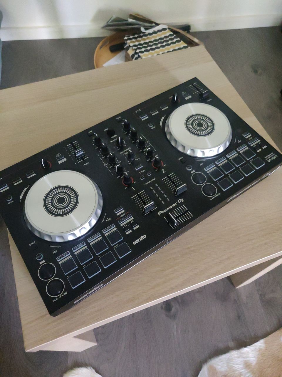 Pioneer ddj-sb3 dj kontrolleri