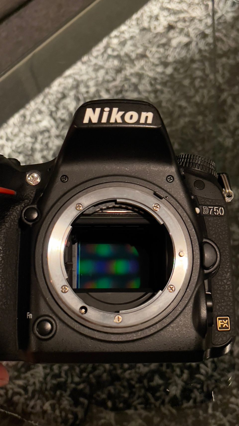 -350€ ALENNUS! Nikon D750+Tamron 15-30mm (SULJIN VAIHDETTU!)