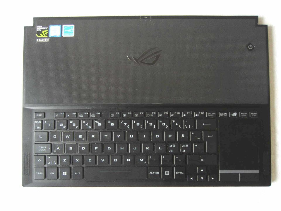 ASUS ROG Zephyrus GX501 ja GX501VIK näppäinkansi