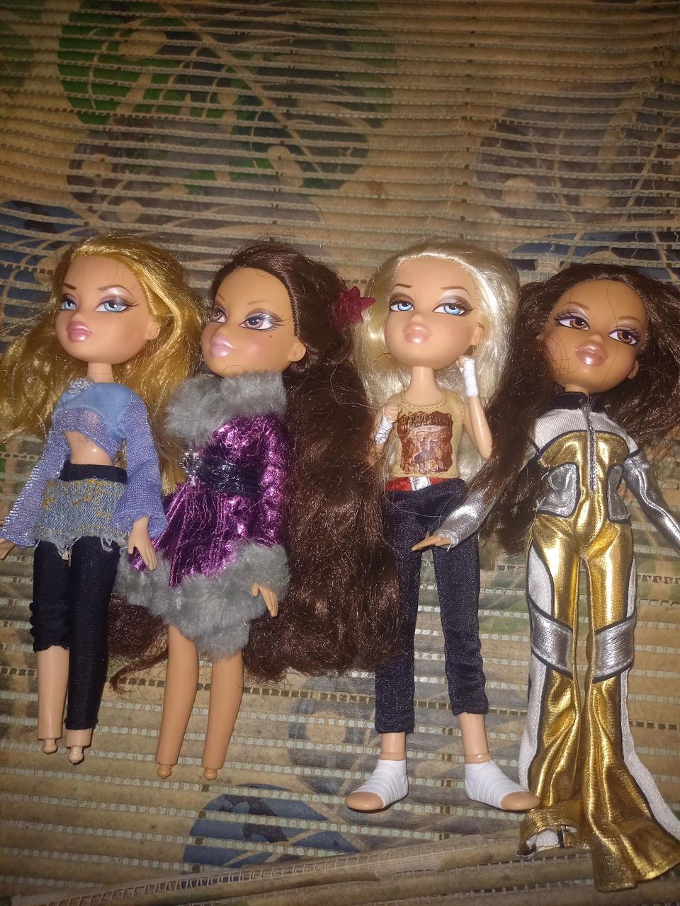 Bratz nukkeja