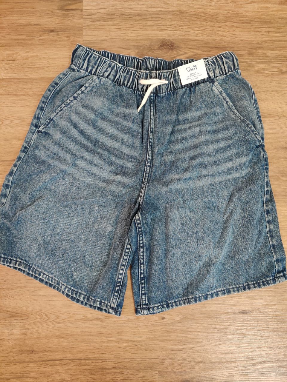 H&M käyttämättömät pull-on shortsit 164