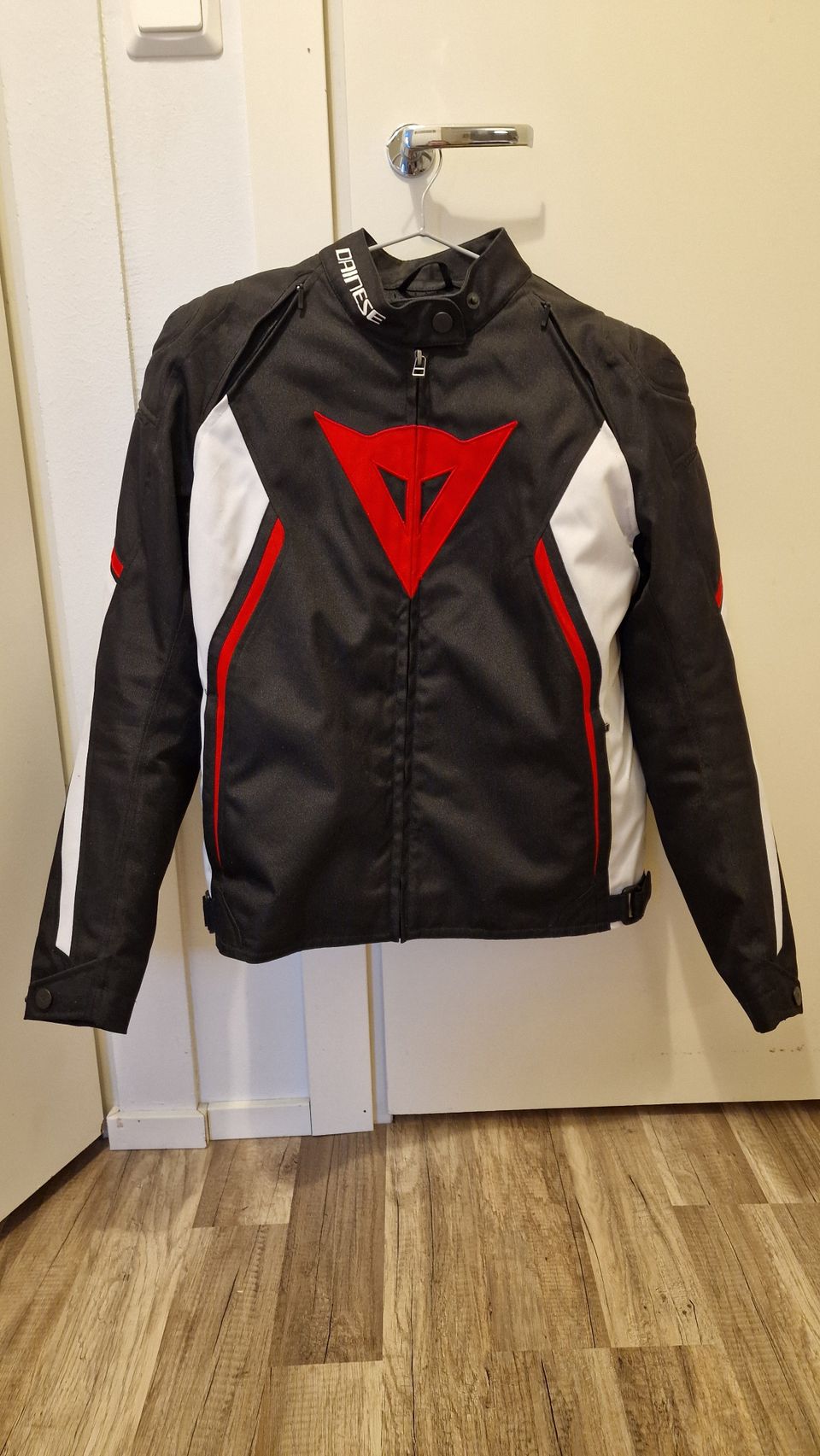 Dainese ajopuku