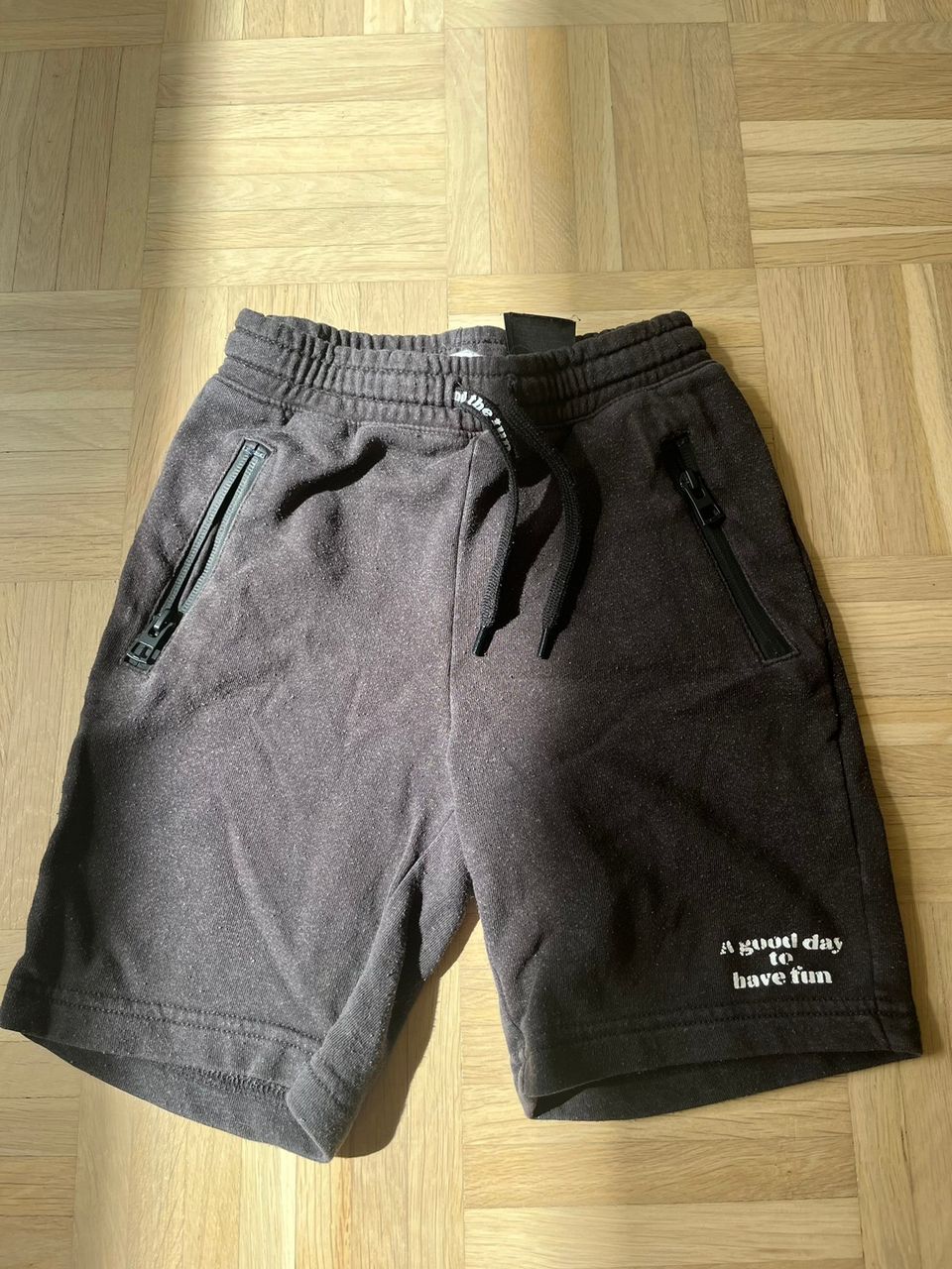 H&M collegeshortsit 116cm