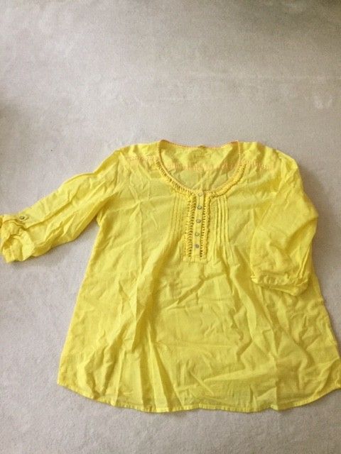 Esprit keltainen paita, koko 40
