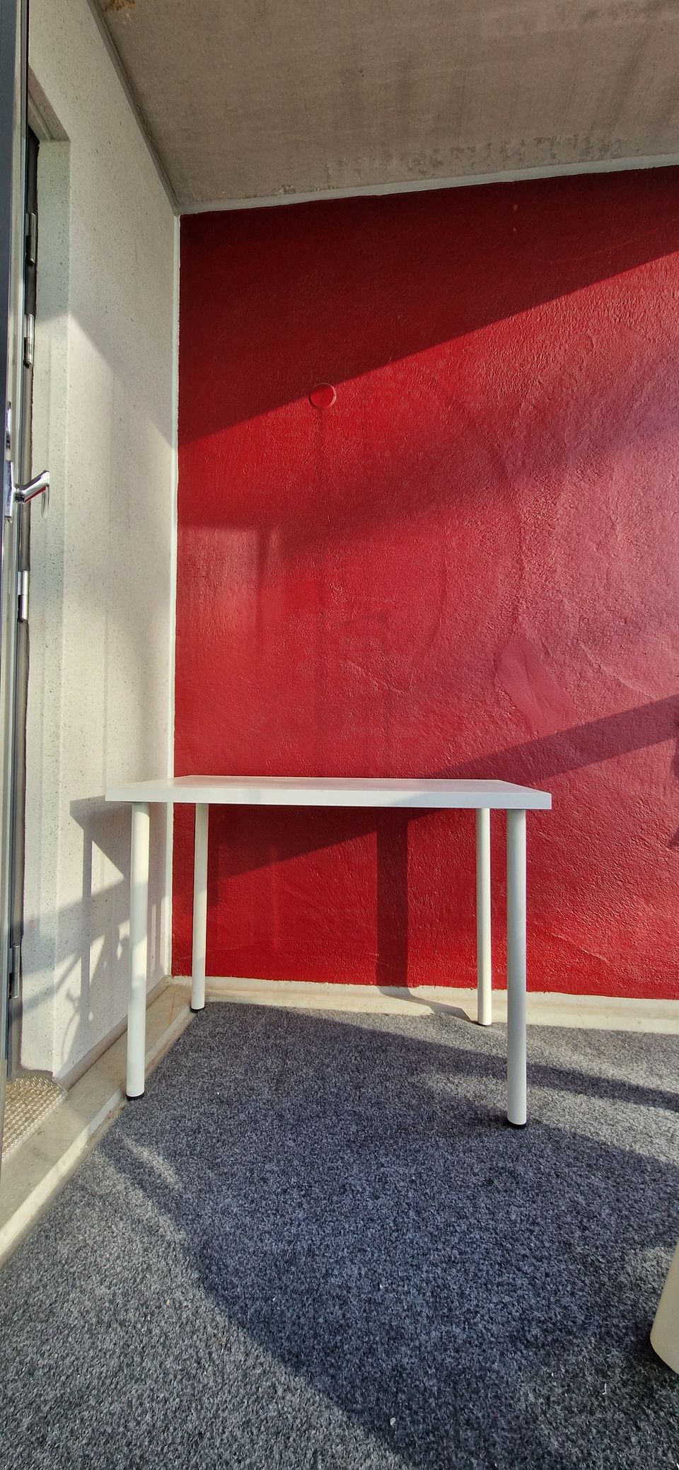 Ikean Linnmom-työpöytä