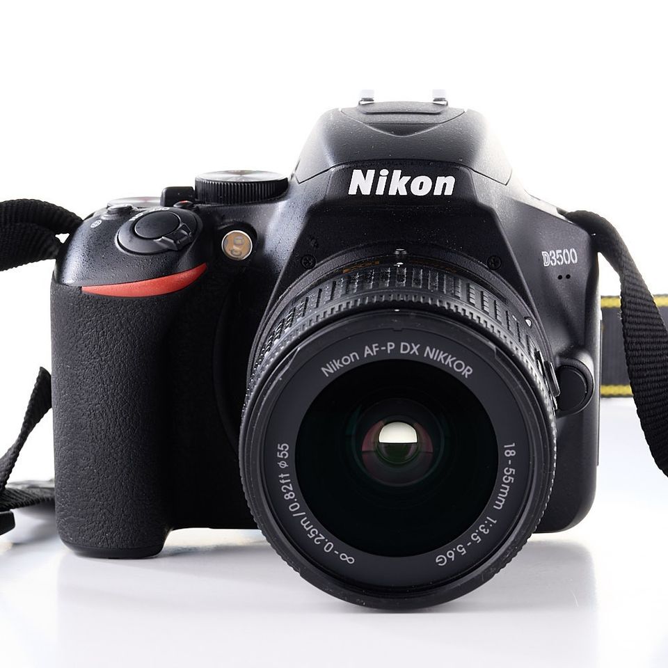 Nikon D3500 + 18-55mm (sc. 1720)