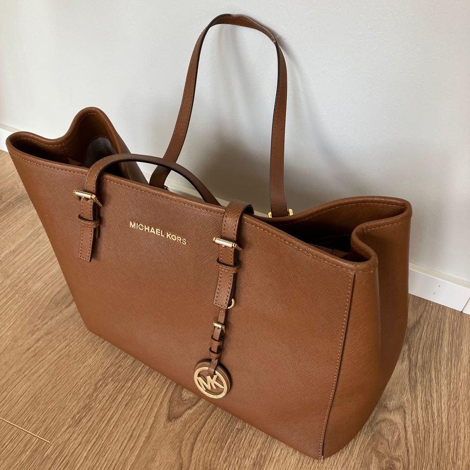 Michael Kors -laukku