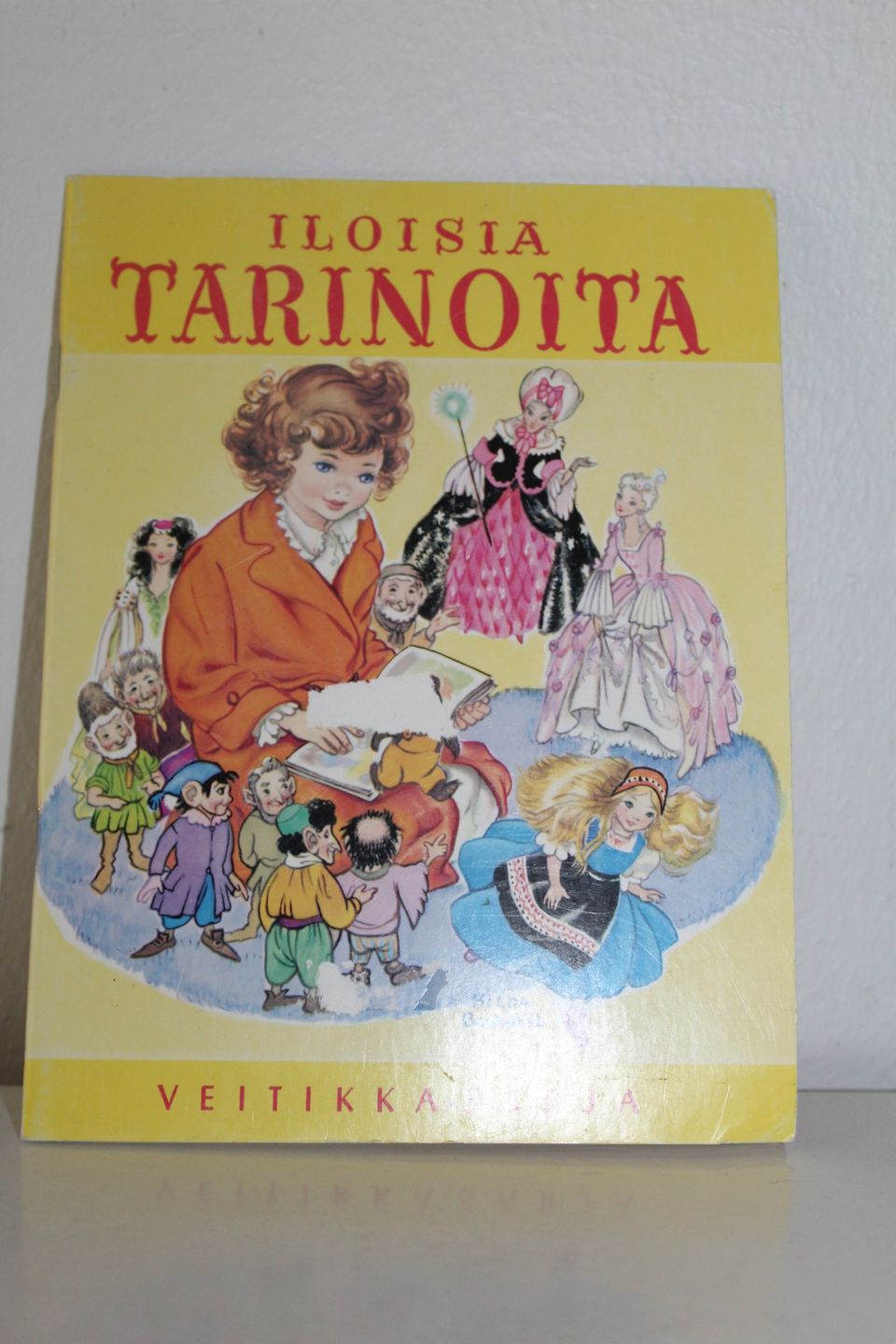 Iloisia tarinoita Veitikka- sarja