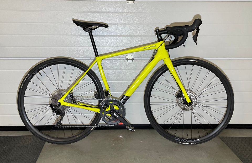 Maantiepyörä Cannondale Synapse Carbon Disc 105 vm. 2020 (runkokoko: 51 cm)