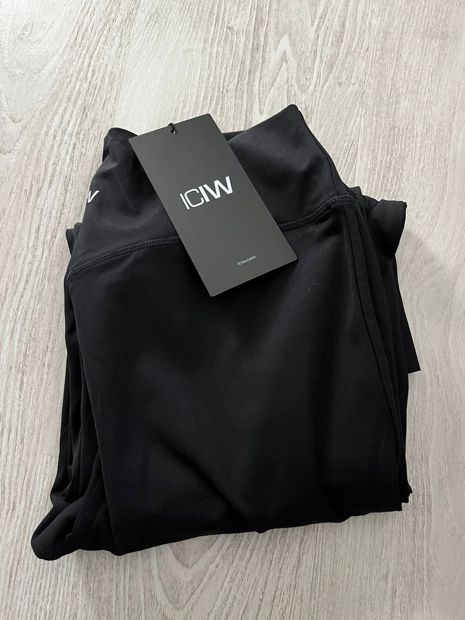 Iciw nimble flared tights