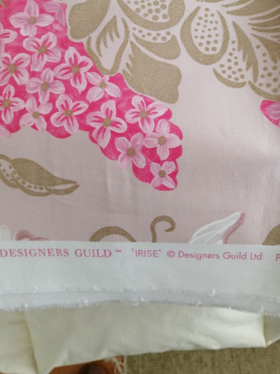 Designers guild Irise-kangas