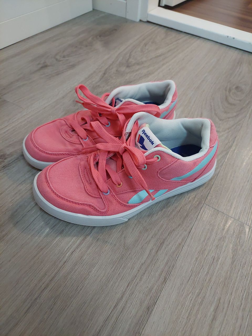 Reebok tennarit koko 36