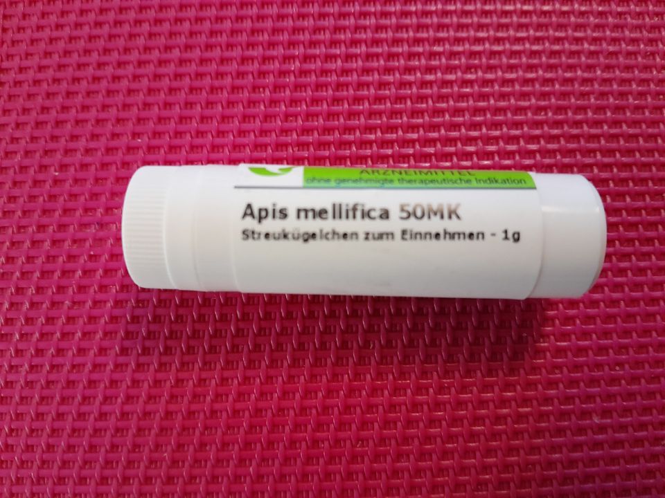 homeopaattinen Apis