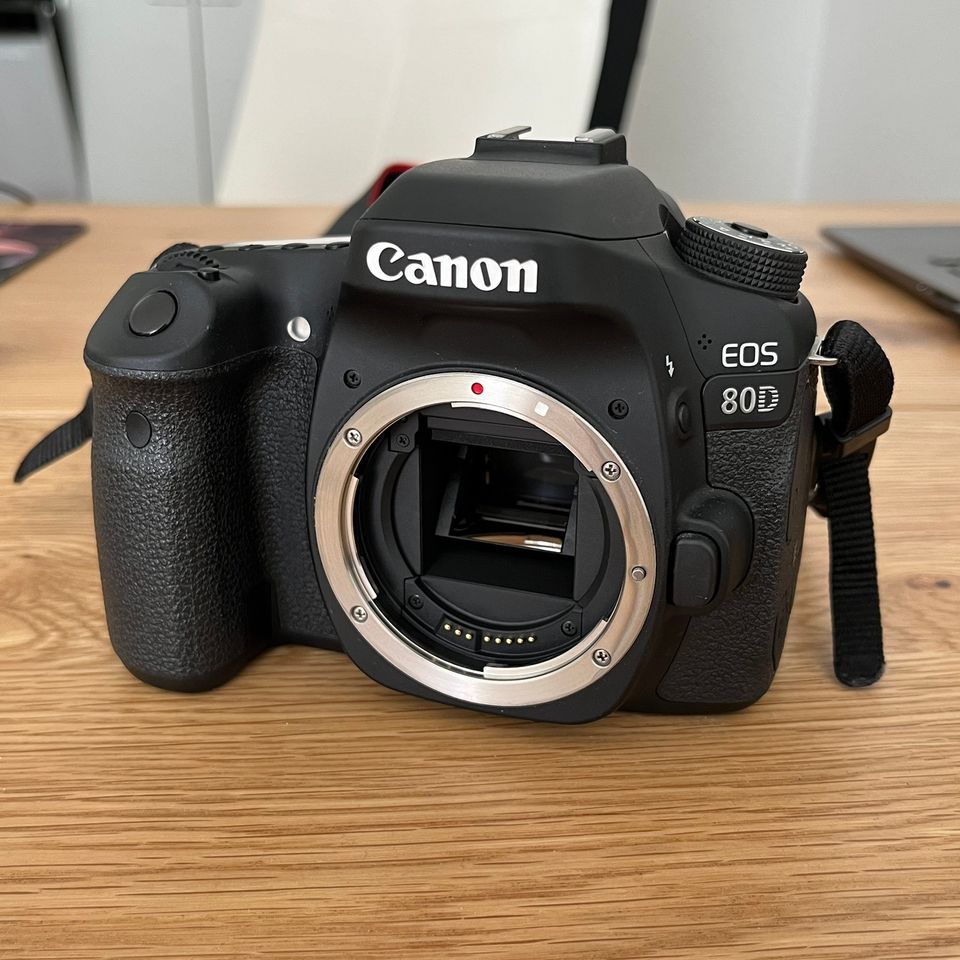Canon EOS 80D runko