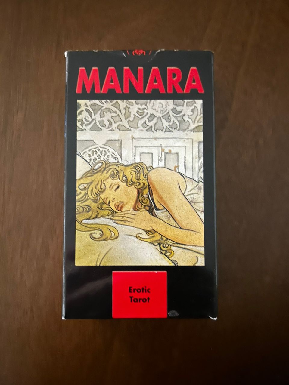 Manara Tarot