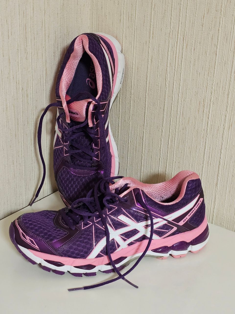 Asics lenkkarit 42 (26.5cm)