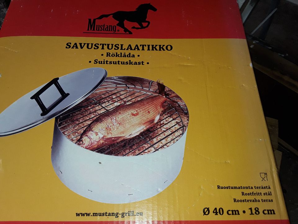 Savustuslaatikko