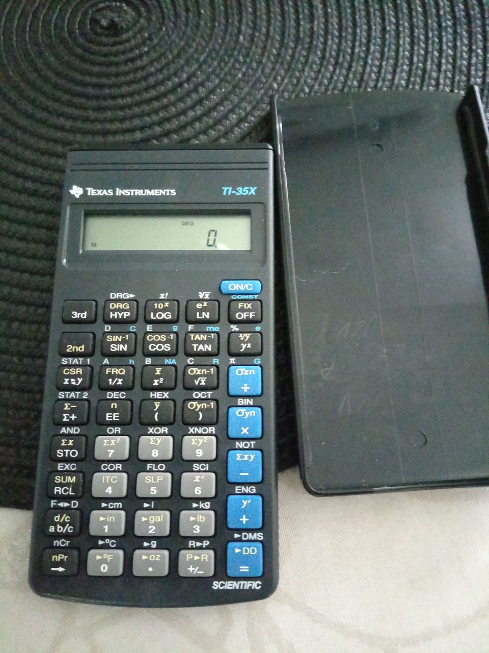 Texas instruments laskin