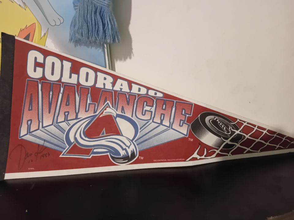 NHL Colorado Avalanche viiri Jari Kurrin nimmarilla