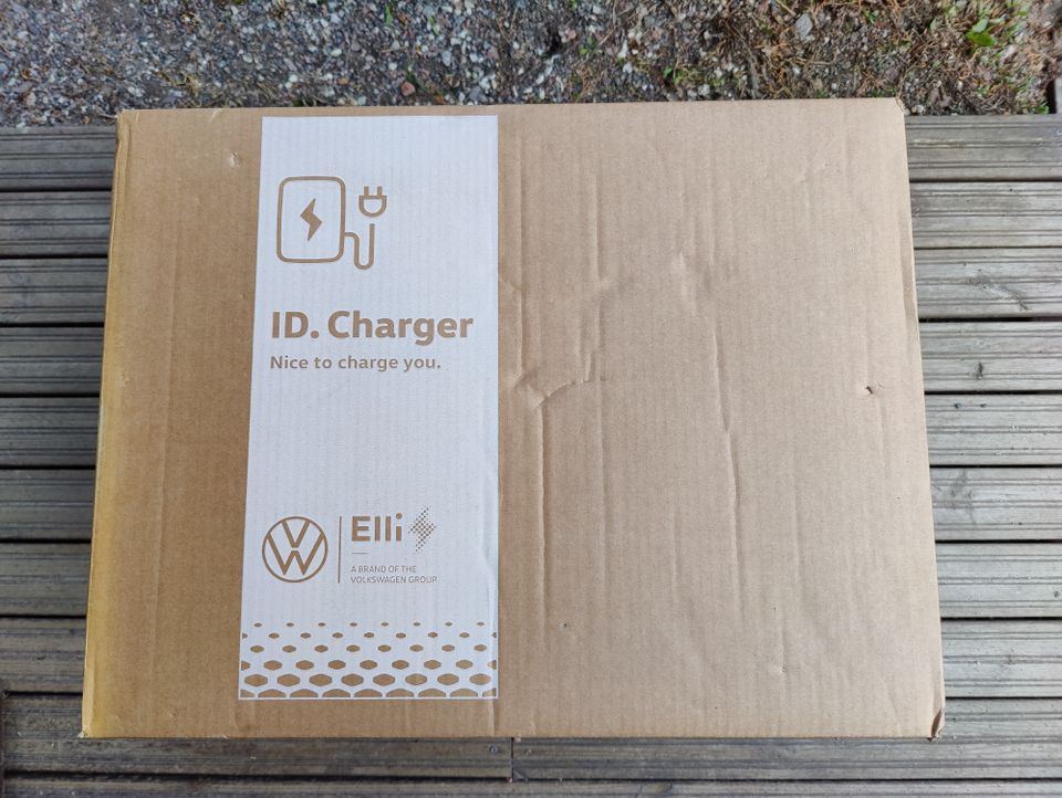 VW ID. Charger Pro latausasema KÄYTTÄMÄTÖN