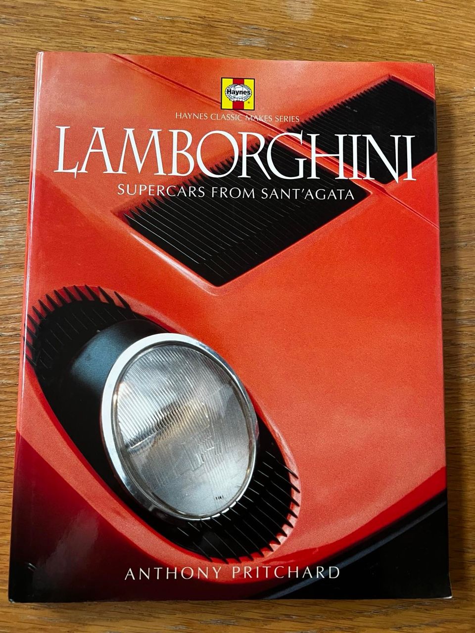 Lamborghini - Supercars from Sant'Agata -tietokirja