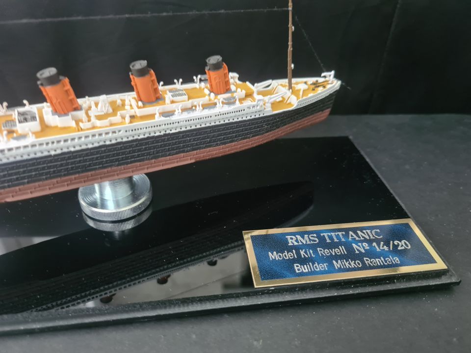 RMS TITANIC pienoismalli