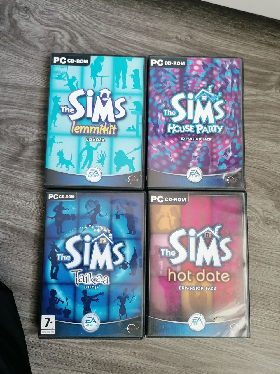 The Sims 1 lisäosia