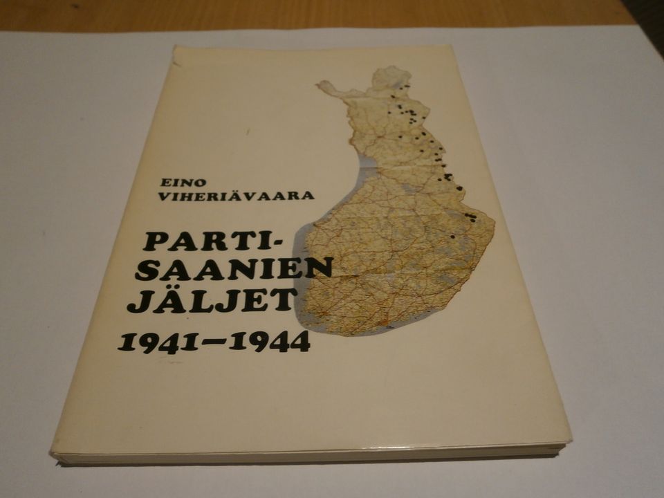 Partisaanien jäljet - Eino Viheriävaara