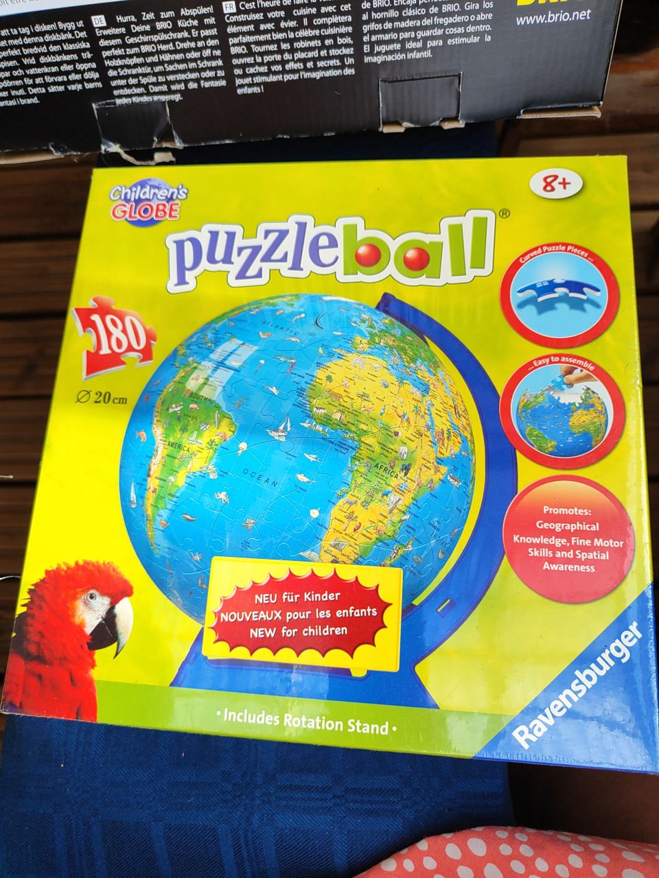 Uusi Palapeli, puzzleball 180 palaa