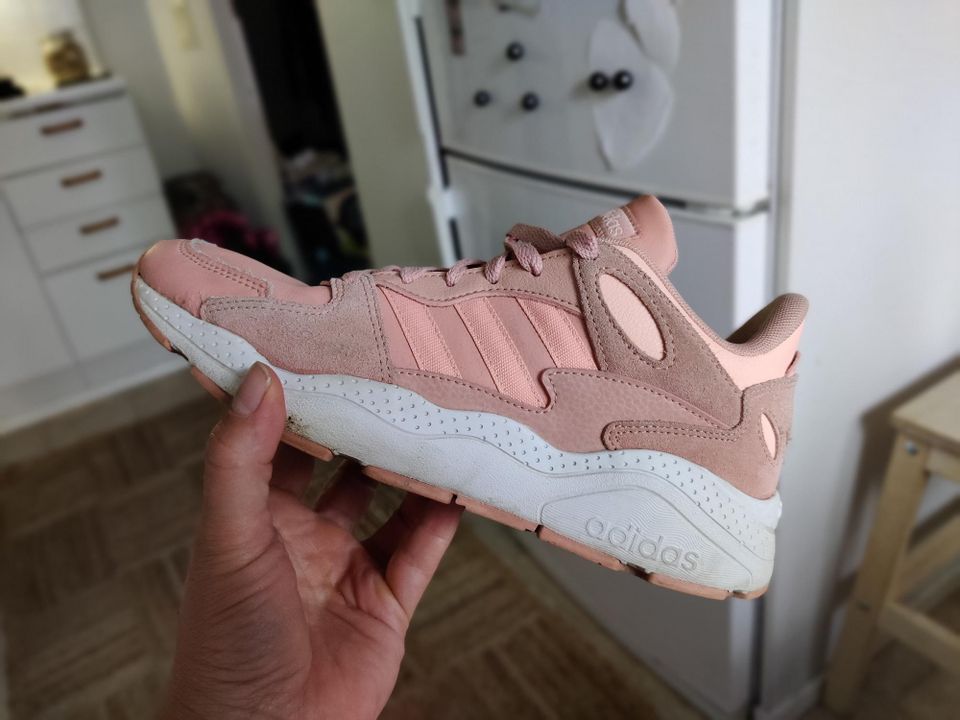 ADIDAS koko 40