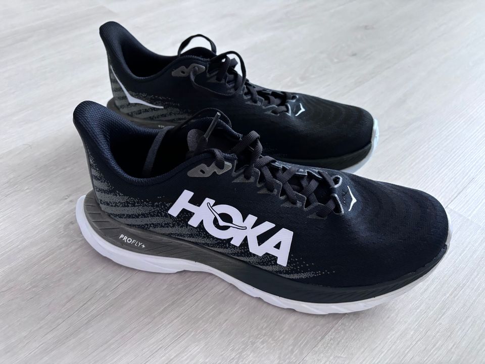 Hoka Mach 5