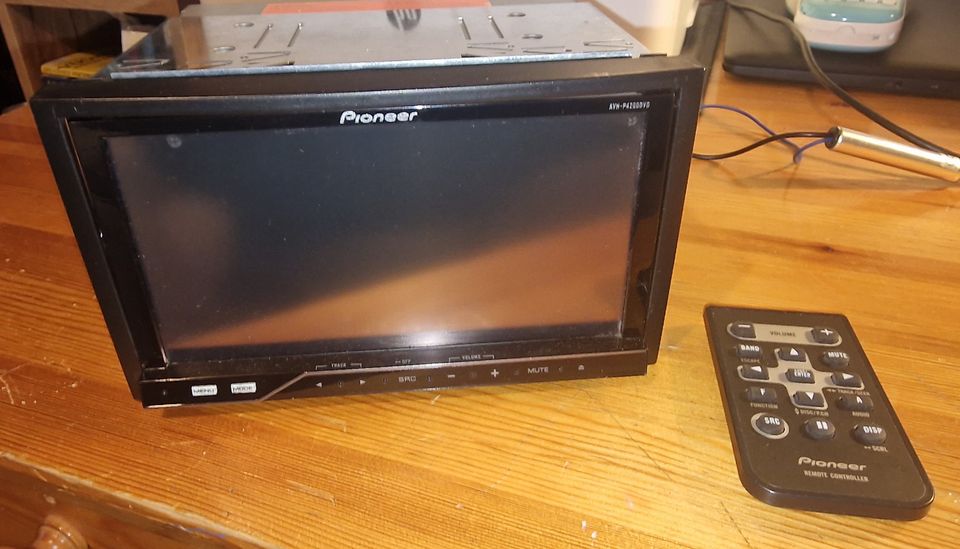 Pioneer 2 DIN autosoitin