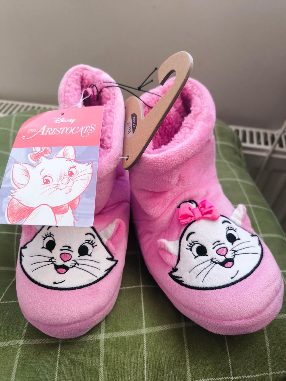 lasten tossut size30-31 kitty Disney size