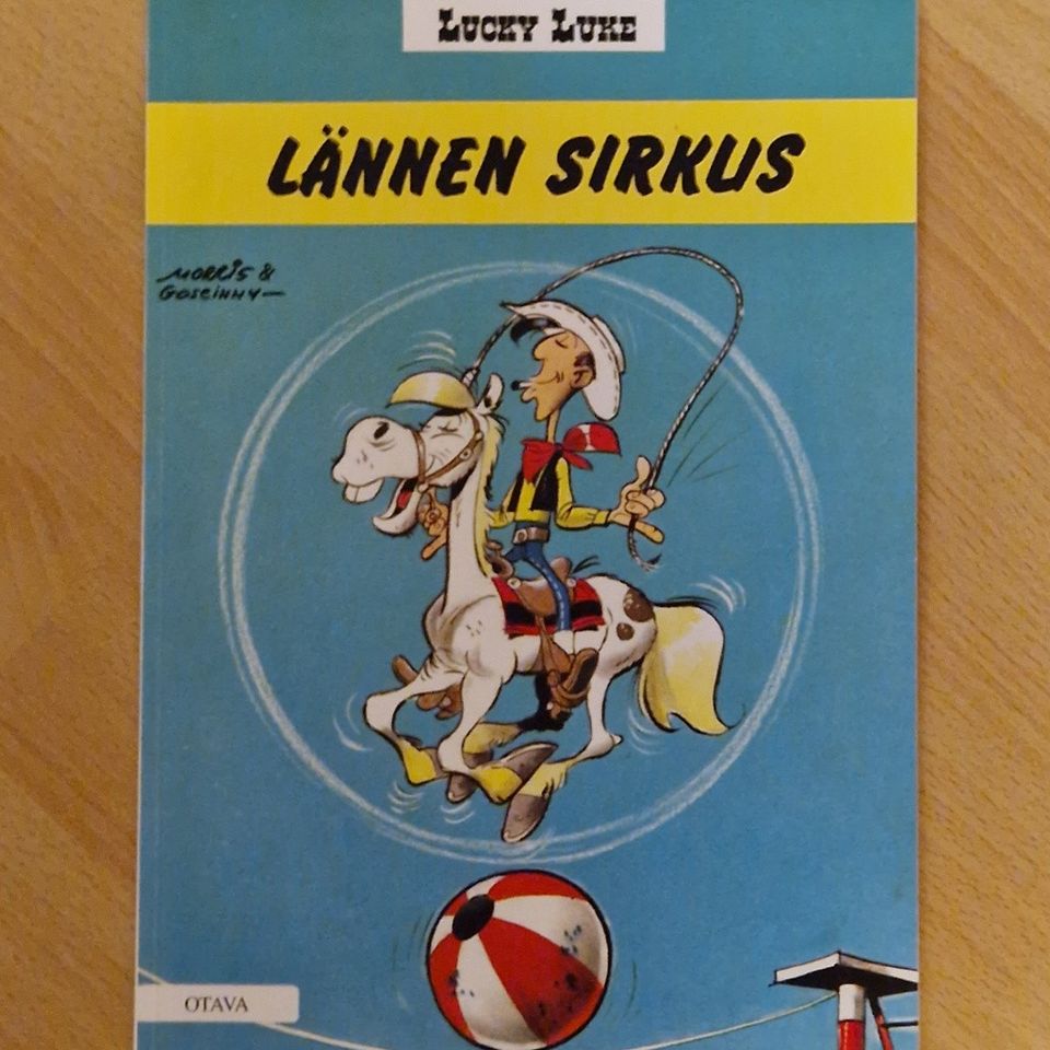 Lucky Luke ja Asterix albumeja (myös 1.painoksia)