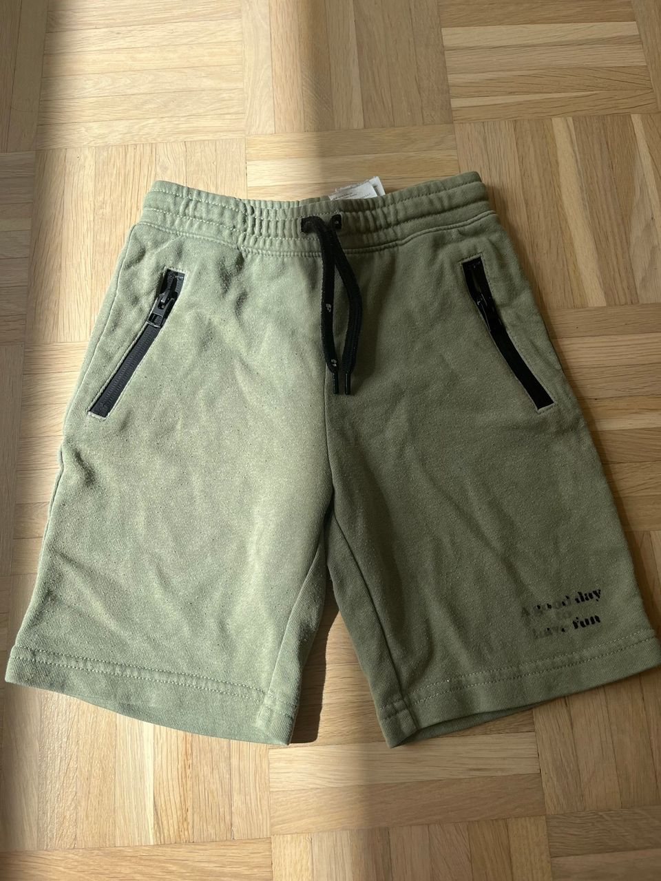 H&M collegeshortsit 116cm