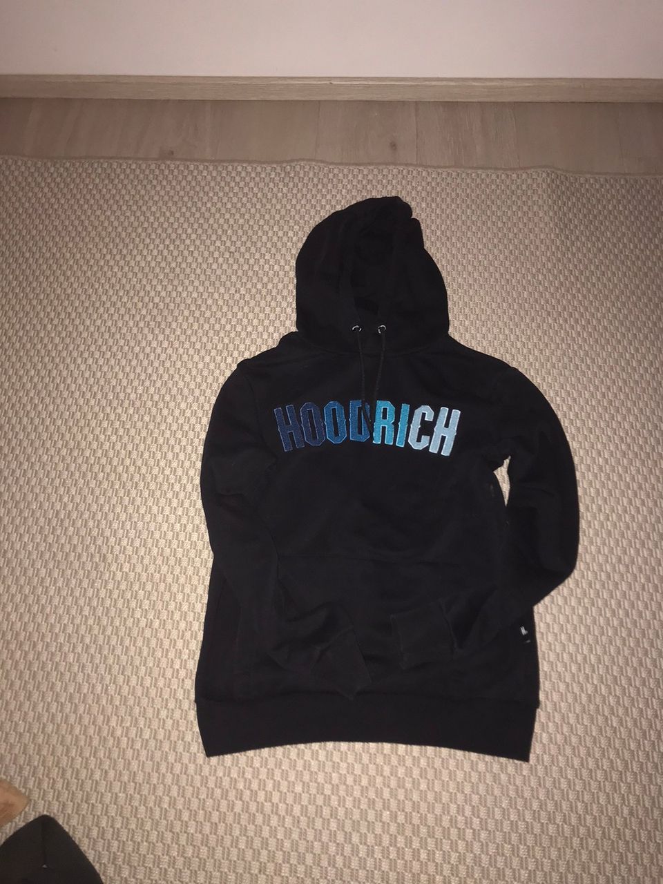 Hoodrich Huppari