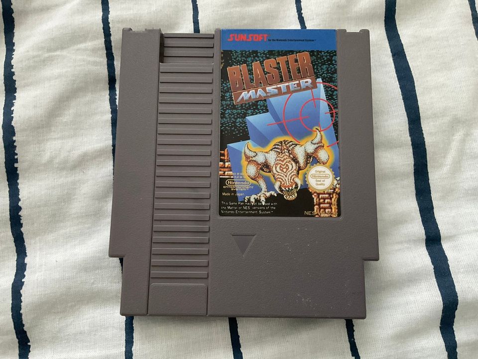 NES - blaster master peli