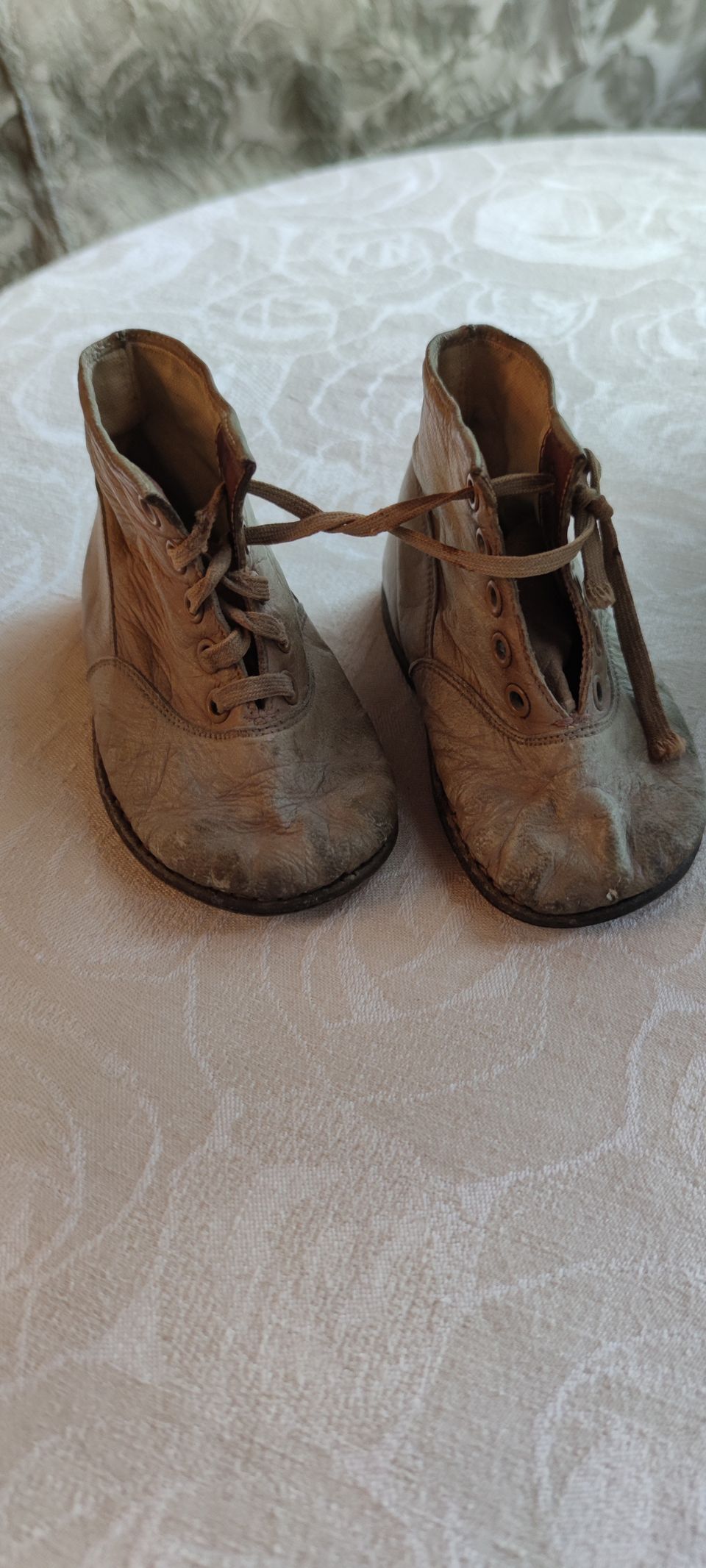 Vanhat lasten kengät