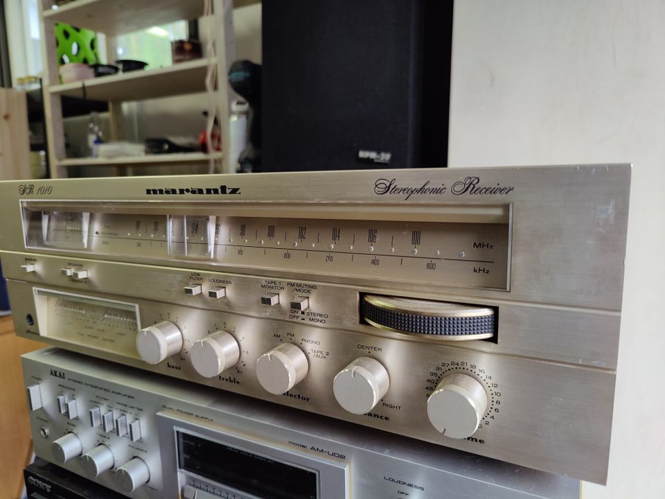 Marantz SR-1010 vahvistin