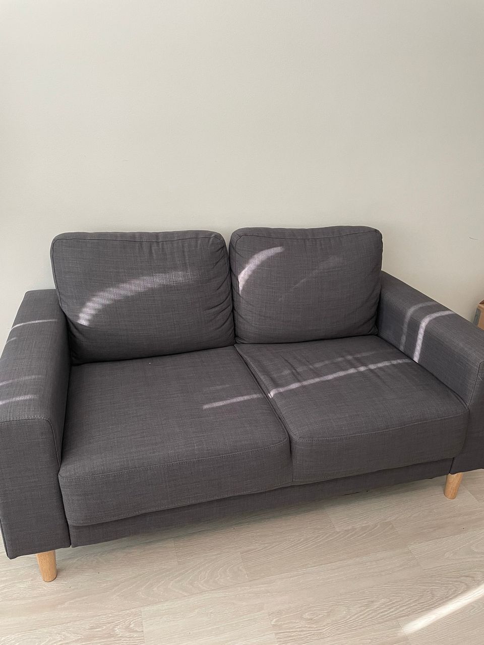 2-istuttava sohva