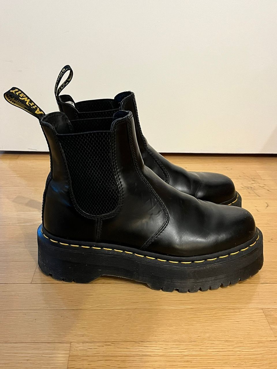 Dr. Martens Quad Chelsea